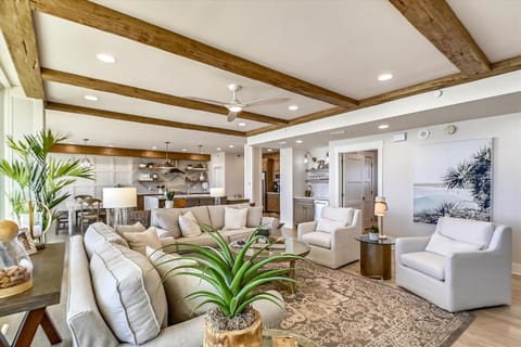 Oceania 307- by Holiday Isle Properties Apartment in Destin