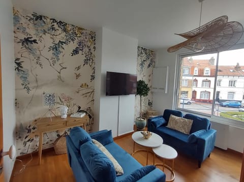 Duplex Le Voltaire à 900m de la plage de Malo Les Bains Apartment in Dunkirk