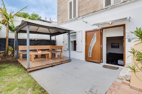 Property building, Day