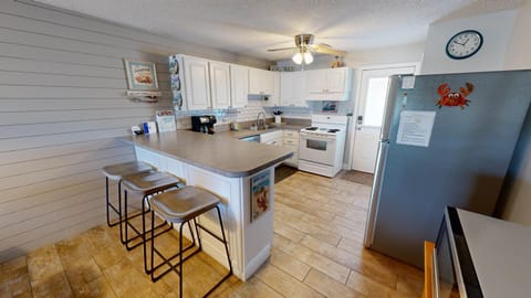 Venus 112- by Holiday Isle Properties Apartment in Okaloosa Island