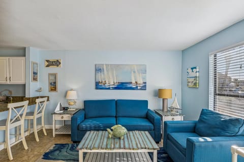 Sandpiper Cove 8112- by Holiday Isle Properties Apartment in Destin