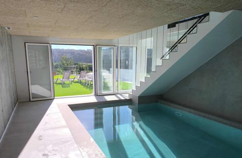 Garden, Swimming pool