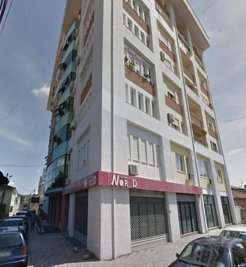 Property building, Neighbourhood, Location