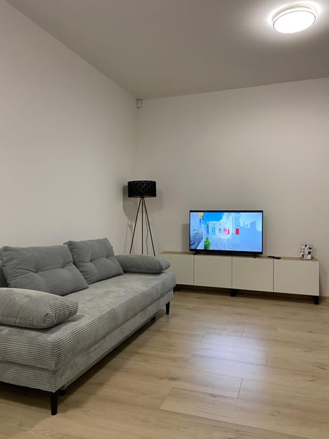 Communal lounge/ TV room, TV and multimedia, Living room, Seating area