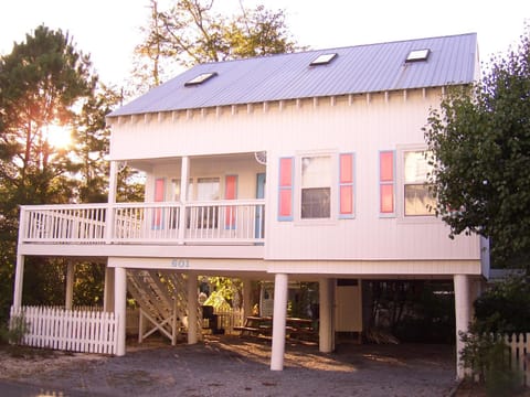 Property building, Balcony/Terrace