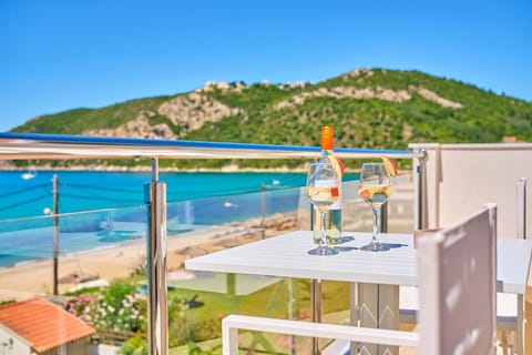 Natural landscape, View (from property/room), Balcony/Terrace, Beach, Sea view