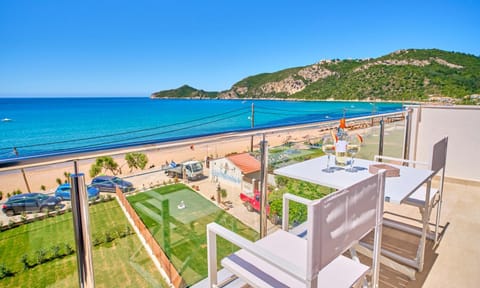 Nearby landmark, Natural landscape, Balcony/Terrace, Beach, Sea view