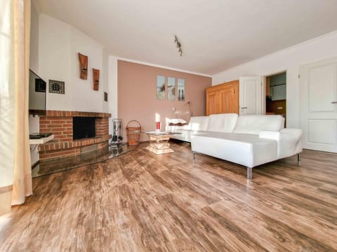 Living room, Seating area, fireplace