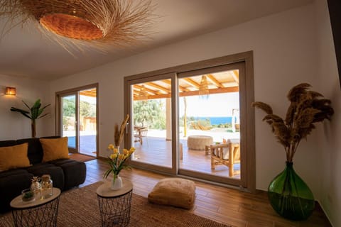 Living room, Sea view