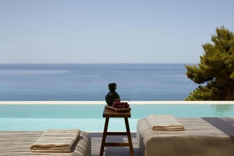 Day, Natural landscape, Balcony/Terrace, Pool view, Sea view, Swimming pool, sunbed