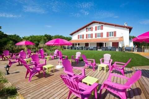 Patio, Restaurant/places to eat, Day, Garden, Garden view, sunbed