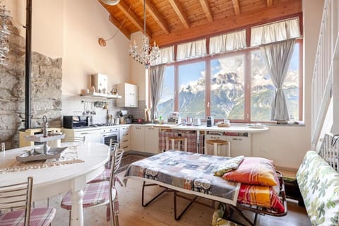 Bed, Living room, Dining area, Mountain view, Mountain view