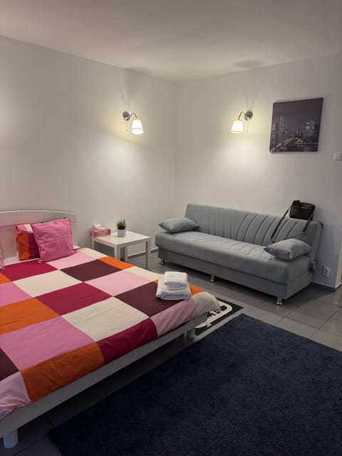 Living room, Photo of the whole room