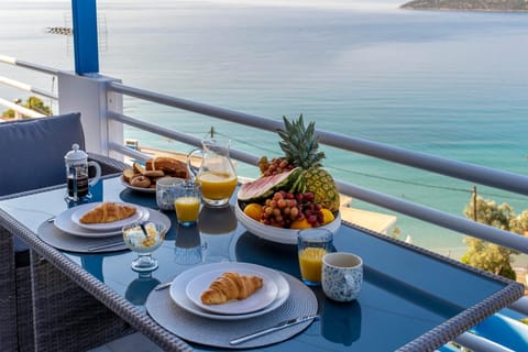 Natural landscape, View (from property/room), Balcony/Terrace, Balcony/Terrace, Dining area, Sea view, Breakfast, Lunch, Dinner