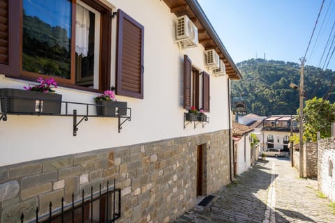Property building, Neighbourhood, Street view