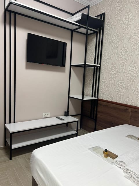 Bed, Photo of the whole room, Bedroom, hair dresser