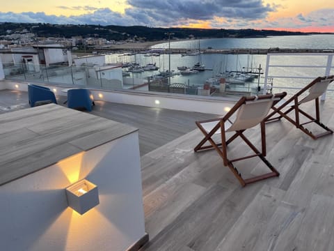 Balcony/Terrace, Balcony/Terrace