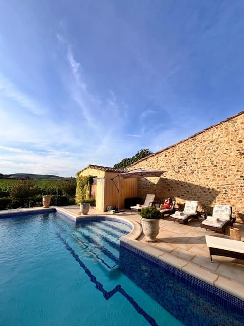 Swimming pool, sunbed
