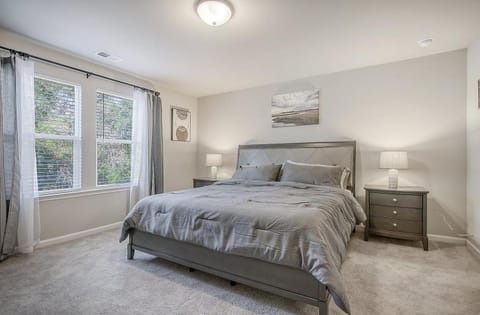 Cozy Cove 15 Min From Dwntwn House in North Charleston