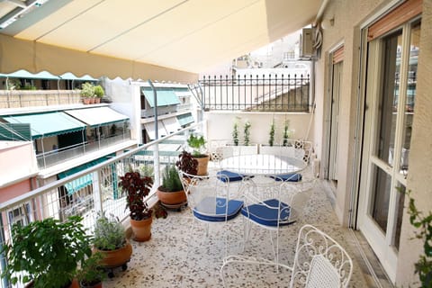 Day, View (from property/room), Balcony/Terrace, Dining area