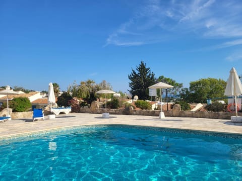 Pool view, Swimming pool, sunbed