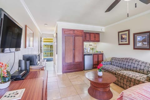 Islander on the Beach 320 Apartment in Waipouli Beach