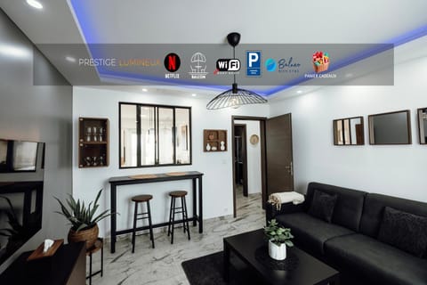 Prestige Lumineux Jacuzzi Parking privé Apartment in Mulhouse