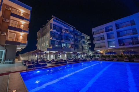 Property building, Pool view, Swimming pool, Swimming pool