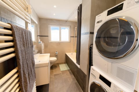 Toilet, Bathroom, Bath