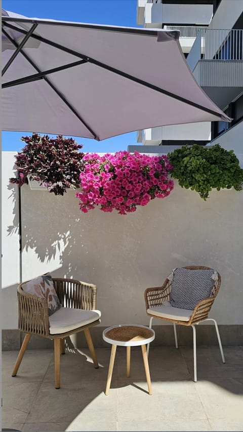 Balcony/Terrace, Balcony/Terrace