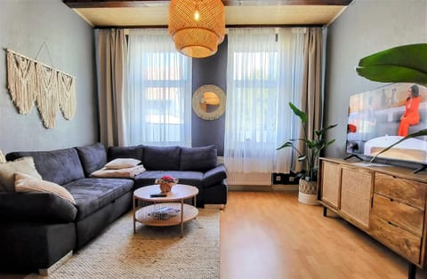 TV and multimedia, View (from property/room), Living room, Seating area