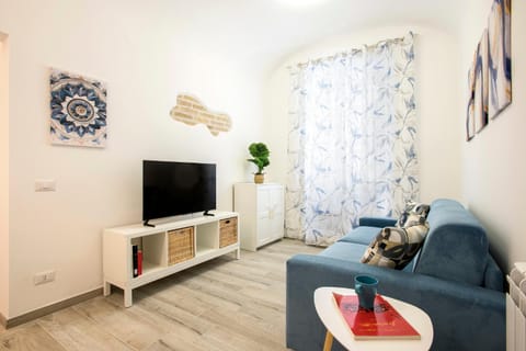 TV and multimedia, Seating area