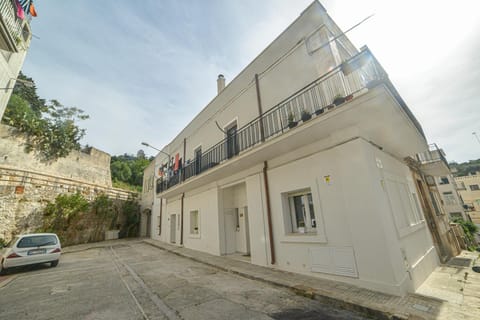 Property building, Parking