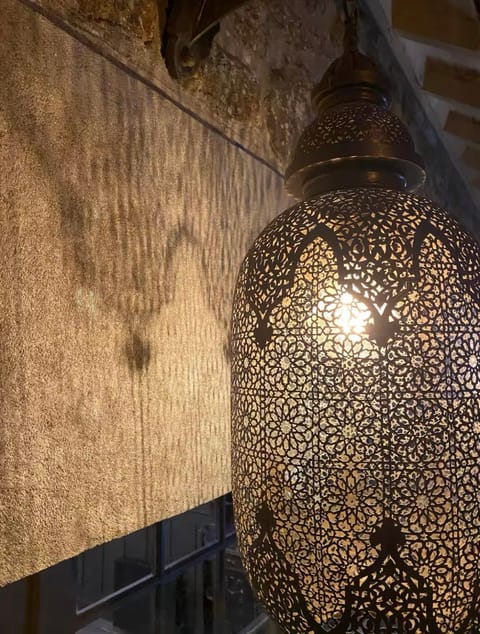 Night, Decorative detail