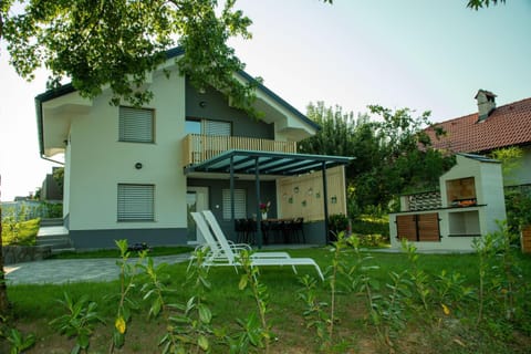Property building, Patio, Garden, Garden view