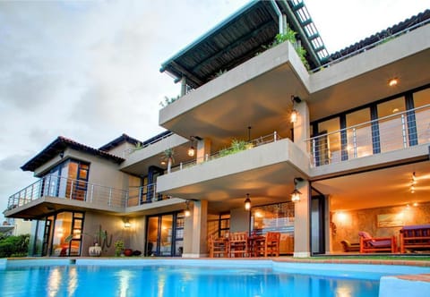 Paradise Lake Villa in Western Cape