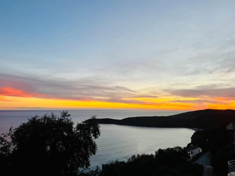 View (from property/room), View (from property/room), Mountain view, Mountain view, Sea view, Sea view, Sunrise, Sunset