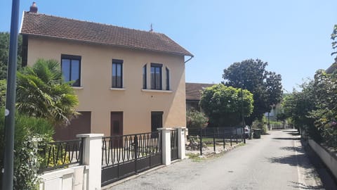 Maison 4 chambres Capdenac-Gare centre - Aveyron House in Figeac