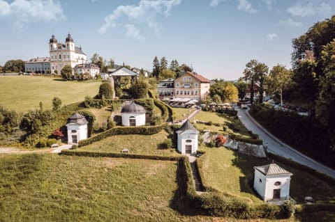 Property building, Bird's eye view