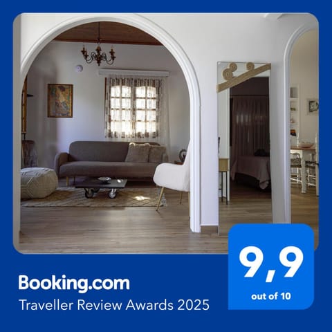 Living room, Seating area, Text overlay