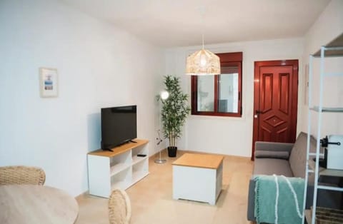 Communal lounge/ TV room, TV and multimedia, Seating area