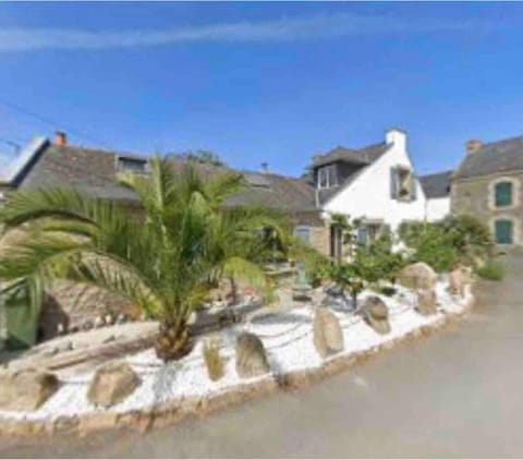 Property building, Street view