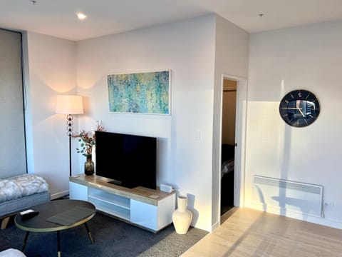 Communal lounge/ TV room, TV and multimedia