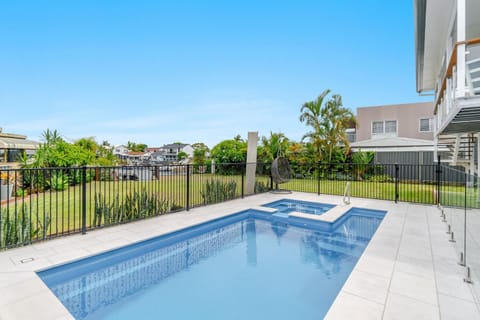 Property building, Pool view, Swimming pool