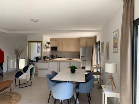 4 pièces Luxe - Accès Piscine Apartment in Cagnes-sur-Mer