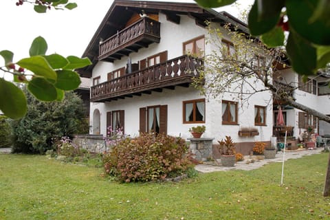 Gästehaus Arkadia - Ferienwohnung 3 Apartment in Garmisch-Partenkirchen