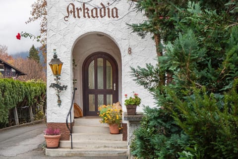 Gästehaus Arkadia - Ferienwohnung 3 Apartment in Garmisch-Partenkirchen