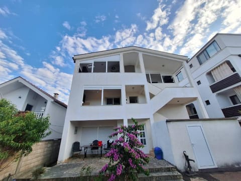 Property building, Day
