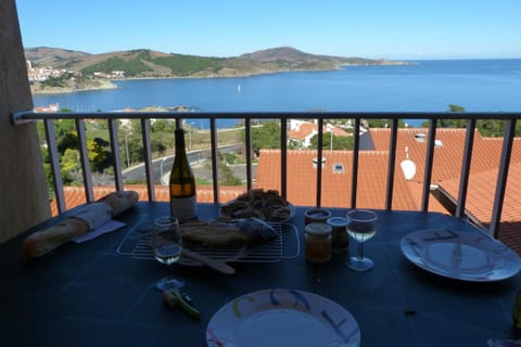 Balcony/Terrace, City view, Mountain view, Sea view