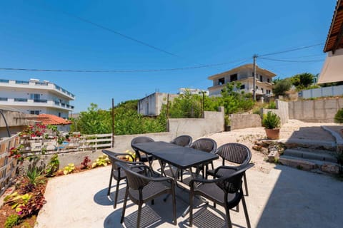 Property building, Day, View (from property/room), Balcony/Terrace, Seating area, Dining area